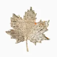 Брошь &laquo;Лист&raquo; кленовый осенний, цвет оранжевый в золоте
