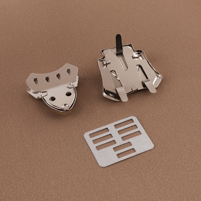 Застёжка для сумки, 4 × 4,2 см, цвет серебряный Застёжка для сумки, 4 × 4,2 см, цвет серебряный