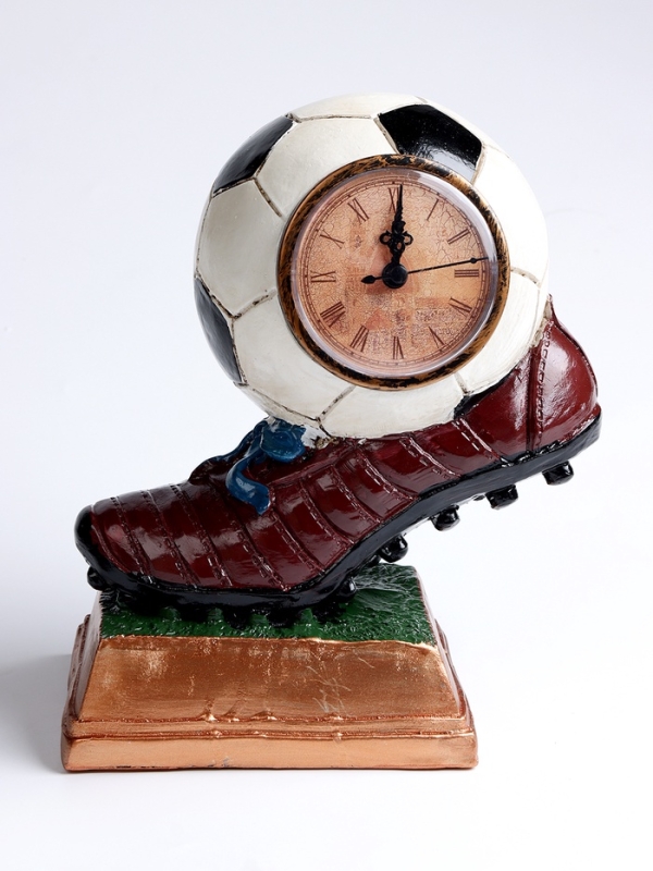 Часы настольные интерьерные, «Футбол», на батарейках, 14.3×11.3×21.2 см, d-8 см Часы настольные интерьерные, «Футбол», на батарейках, 14.3×11.3×21.2 см, d-8 см