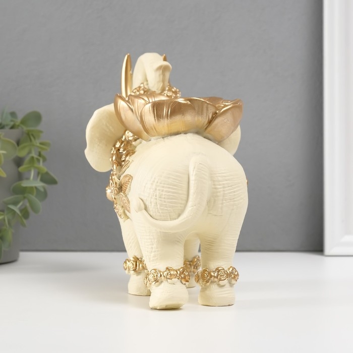 Сувенир полистоун Сувенир полистоун "Бежевый слон с золотым цветком" 18х14х19 см