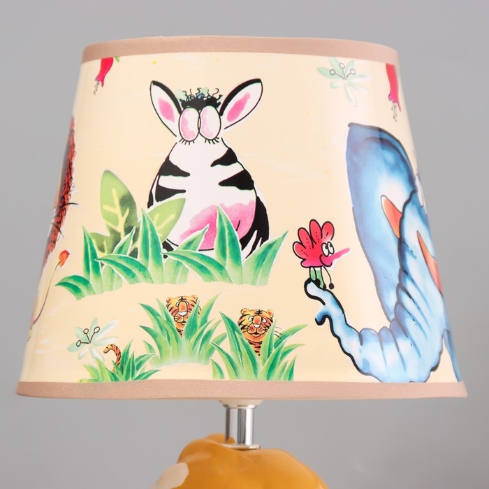 Настольная лампа  Настольная лампа "Лев" Е14 40Вт белый 20х20х35см