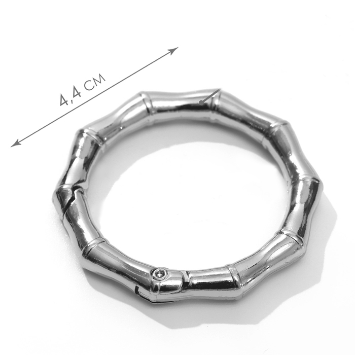 Кольцо-карабин «Бамбук», d = 32/44 мм, толщина - 4 мм, 5 шт, цвет серебряный Кольцо-карабин «Бамбук», d = 32/44 мм, толщина - 4 мм, 5 шт, цвет серебряный