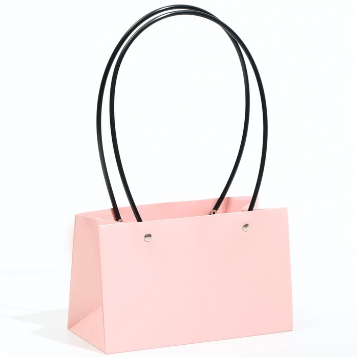 Сумка для цветов розовая влагостойкая, 22 x 10.5 x 13.5 см Сумка для цветов розовая влагостойкая, 22 x 10.5 x 13.5 см