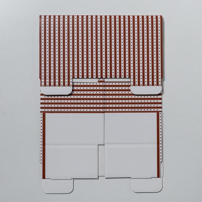 Коробка подарочная новогодняя складная «Яркий праздник», 31,2 х 25,6 х 16,1 см, Новый год