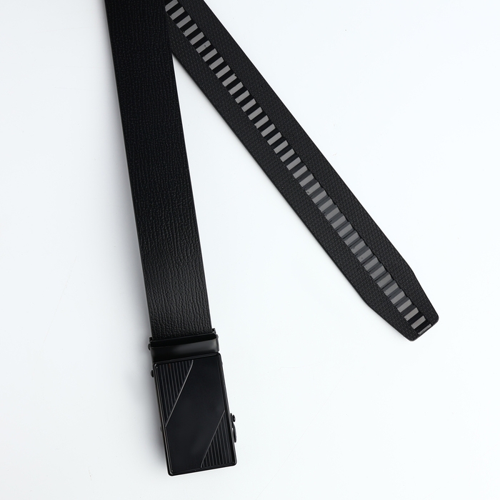 Ремень мужской, ширина 3,5 см, пряжка автомат, цвет чёрный Ремень мужской, ширина 3,5 см, пряжка автомат, цвет чёрный