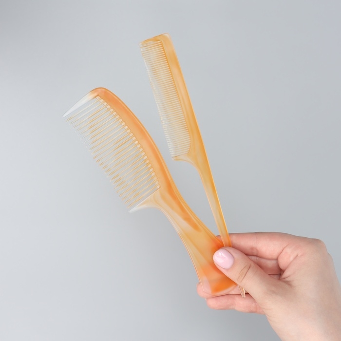 Набор парикмахерский, 4 предмета, цвет «янтарный» Набор парикмахерский, 4 предмета, цвет «янтарный»