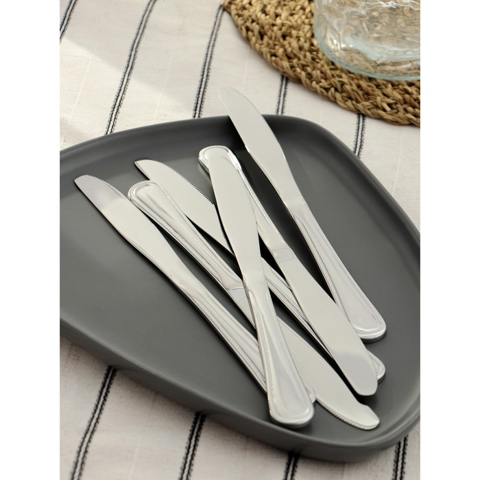 Нож столовый из нержавеющей стали Magistro Versal, длина 22,8 см, толщина 3,5 мм, цвет серебряный Нож столовый из нержавеющей стали Magistro Versal, длина 22,8 см, толщина 3,5 мм, цвет серебряный