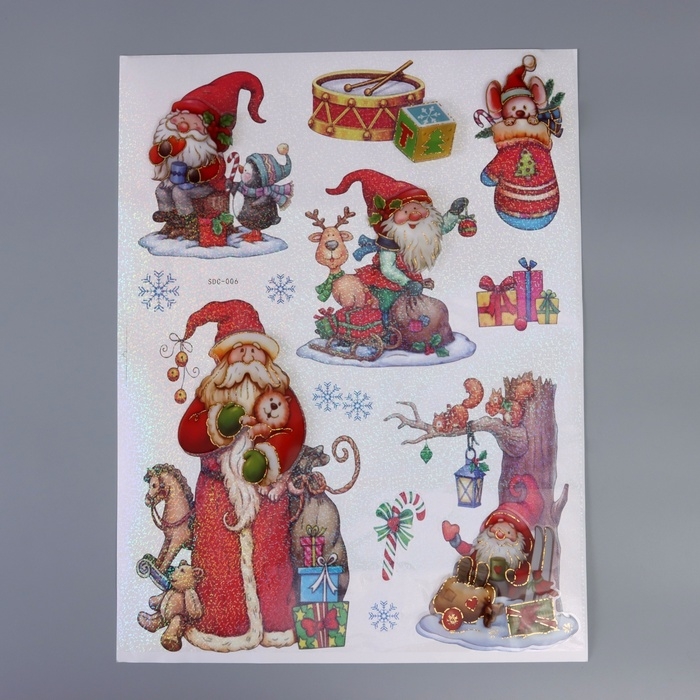 Наклейка пластик интерьерная  Наклейка пластик интерьерная "Новогодние игрушки" 55х35 см