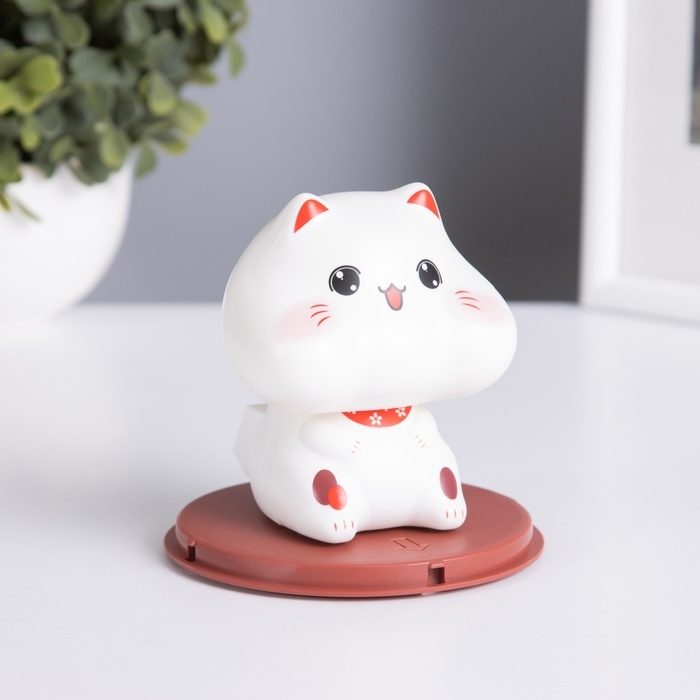 Маятник пластик от солнечной батареи Маятник пластик от солнечной батареи "Кот Манэки-нэко с пухлыми щёчками" 10х10х10,3 см