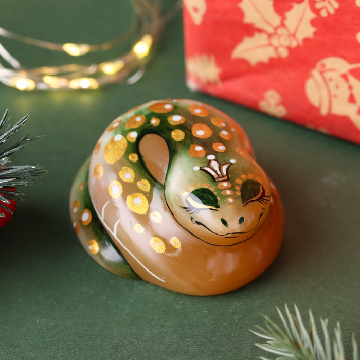 Сувенир Сувенир "Змея Скоропея", селенит