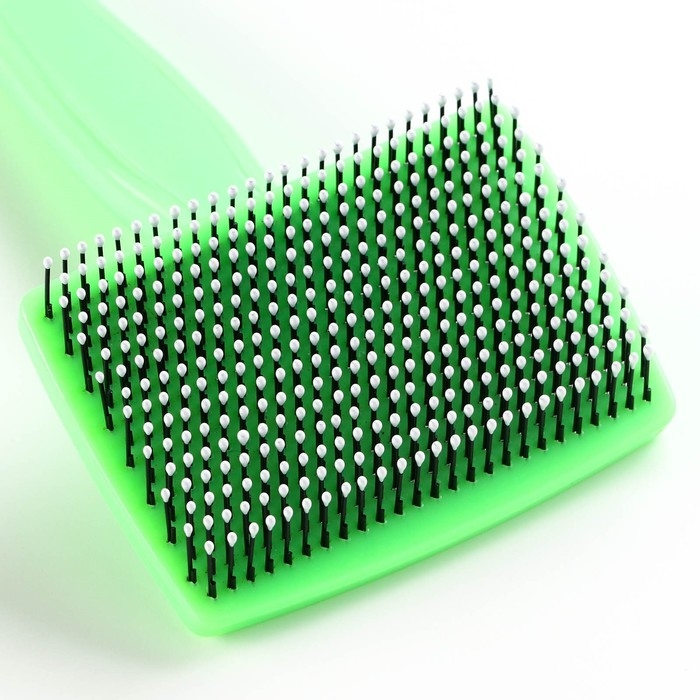 Пуходерка пластиковая мягкая с закругленными зубьями, средняя, 9 х 15,5 см, зелёная Пуходерка пластиковая мягкая с закругленными зубьями, средняя, 9 х 15,5 см, зелёная