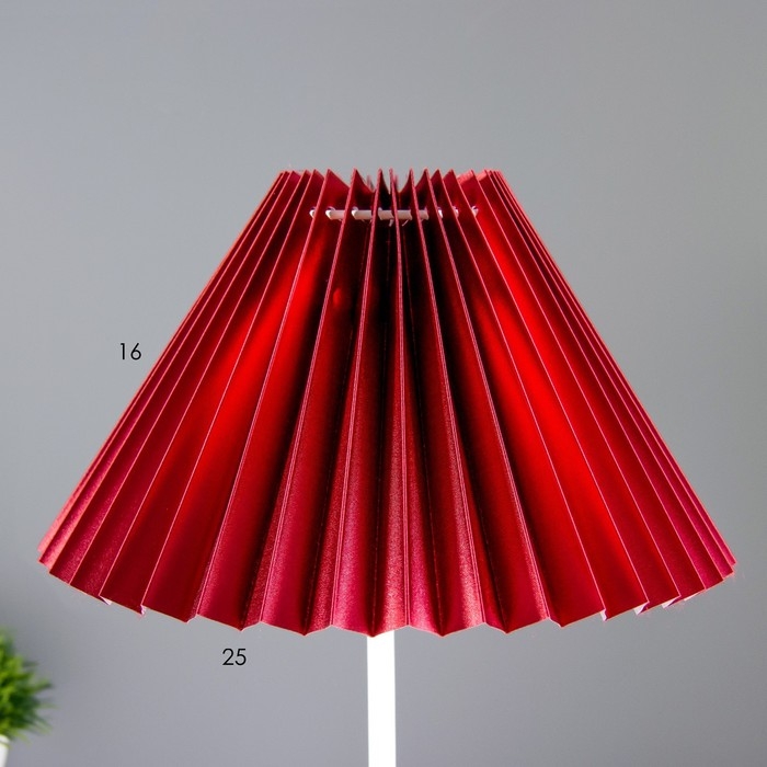 Настольная лампа Настольная лампа "Земфира" Е27 40Вт красный 24х24х35 см RISALUX