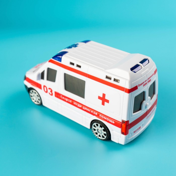 Машина «Скорая помощь», русская озвучка, световые и звуковые эффекты, работает от батареек Машина «Скорая помощь», русская озвучка, световые и звуковые эффекты, работает от батареек