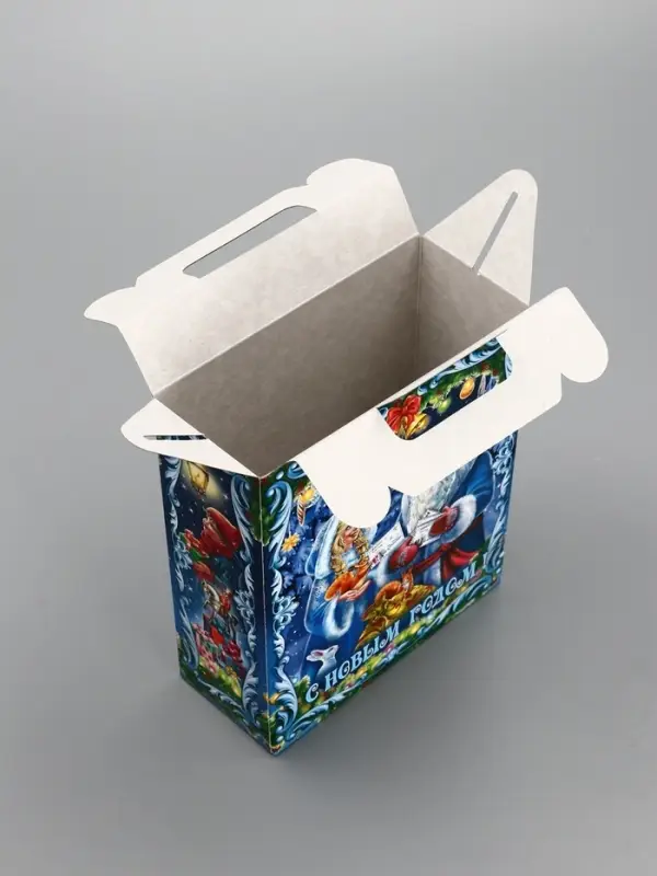 Подарочная коробка новогодняя «Новогодняя карусель» 14×6×21 см Подарочная коробка новогодняя «Новогодняя карусель» 14×6×21 см