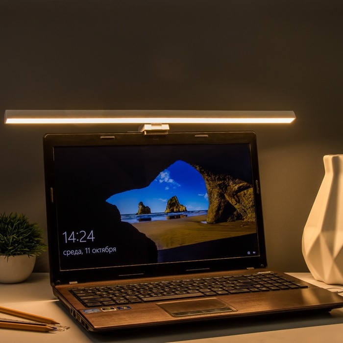 Светильник для экрана Светильник для экрана "Аура" LED 5Вт 3000К-6000К 201Лм Ra85 USB белый 10,4х6,5х50см