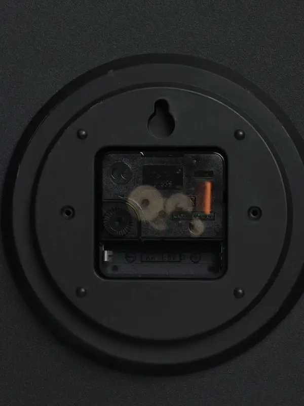 Часы настенные классические &laquo;Марша&raquo;, d=30 см, 30&times;30&times;4 см, чёрные