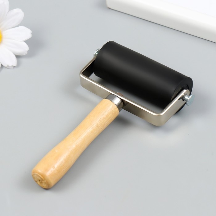 Ролик для творчества 11,5х6 см дерево, металл, резина Ролик для творчества 11,5х6 см дерево, металл, резина