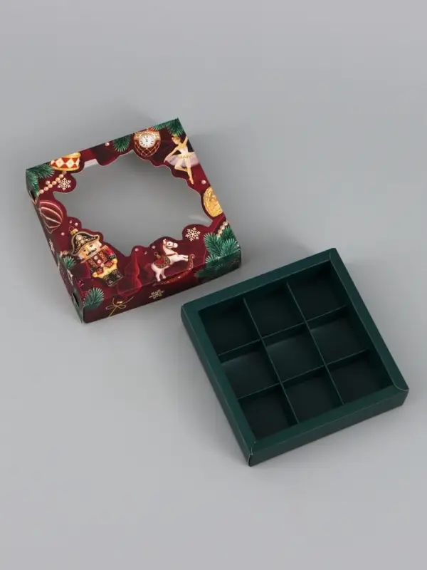 Коробка для 9 конфет &laquo;Роскошный щелкунчик&raquo;, 14.7&times;14.7&times;3.5 см