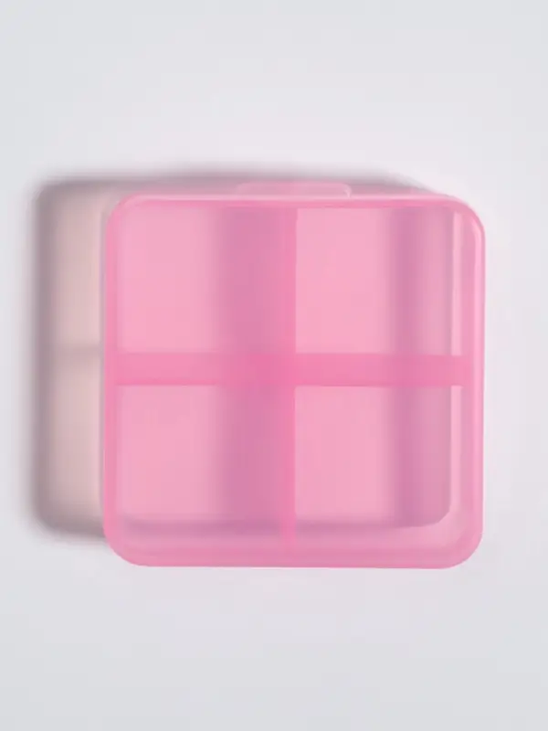 Таблетница, 6,5 &times; 6,5 &times; 2,5 см, 4 секции, цвет розовый