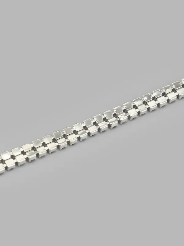 Цепь со стразами, 2 ряда, металл, стекло, 4 мм, 4.5&plusmn;0.5 м, цвет серебряный