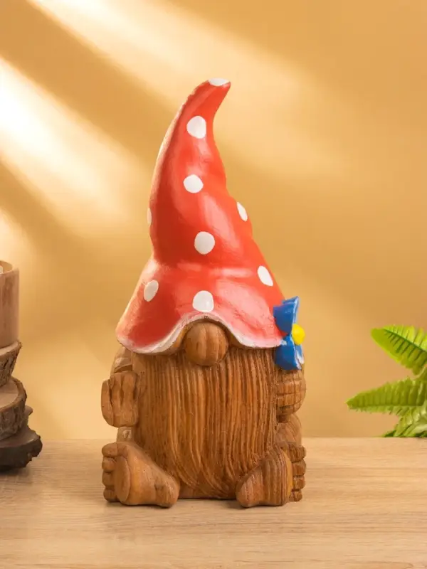 Сувенир  Сувенир "Гномик в красной шляпе" дерево Джампинис 15х15х30 см