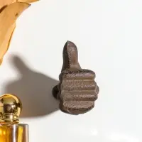 Крючок настенный &laquo;Рука - класс&raquo;, ключница декоративная, чугун, 7.5&times;3.8&times;8 см