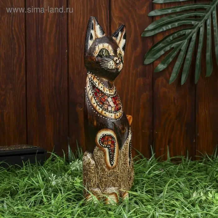 Интерьерный сувенир "Кошка с красными вставками" 30 см