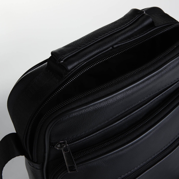 Сумка мужская на молниях, длинный ремень, цвет чёрный Сумка мужская на молниях, длинный ремень, цвет чёрный