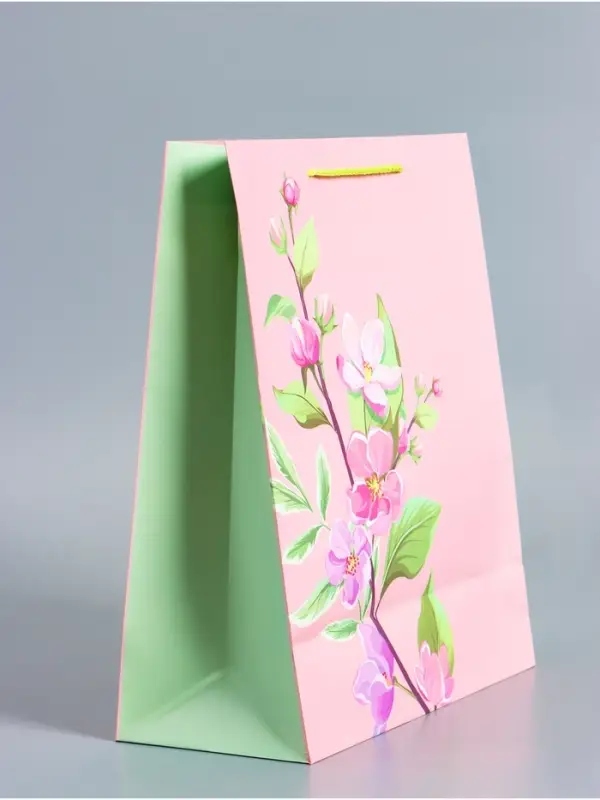 Пакет подарочный ламинированный &laquo;Нежный комплимент&raquo;, розово - травяной, 26&times;12&times;32 см