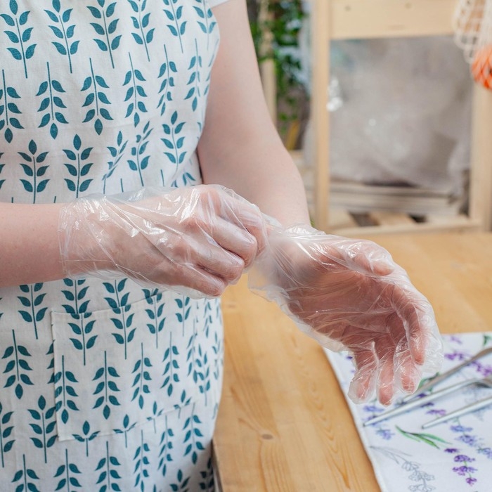 Перчатки одноразовые полиэтиленовые Доляна, 100 шт/уп, 0,6 гр/перчатка Перчатки одноразовые полиэтиленовые Доляна, 100 шт/уп, 0,6 гр/перчатка