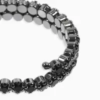 Браслет-пружинка со стразами, цвет чёрный