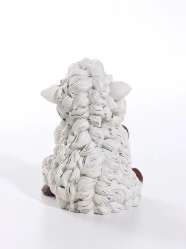 Фигурка полистоун &laquo;Румяная овечка с ёлочкой&raquo;, 5&times;4.5&times;6 см, МИКС