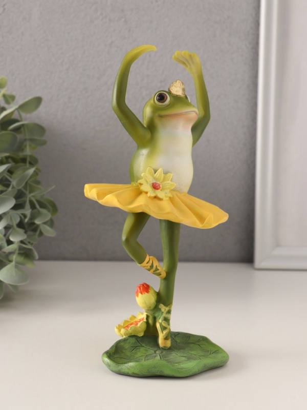 Сувенир полистоун Сувенир полистоун "Лягушка-царевна в пачке балерины" 9,5х9х20 см
