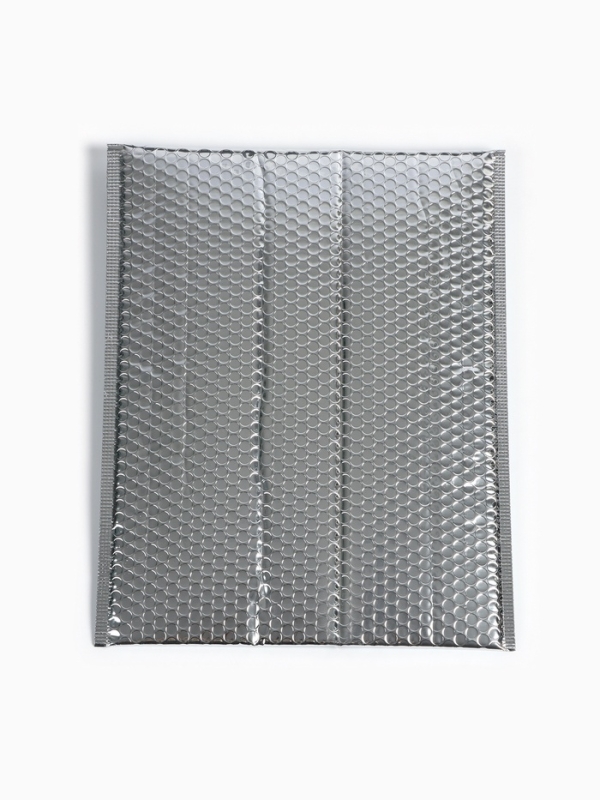 Пакет упаковочный пупырчатый, с клапаном и клеевым слоем,32х40+4 см,п/э, 3 слоя, металлизир Пакет упаковочный пупырчатый, с клапаном и клеевым слоем,32х40+4 см,п/э, 3 слоя, металлизир