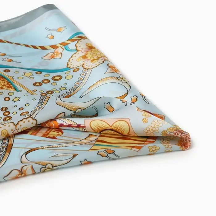 Платок женский MINAKU р-р 70*70 см, цв. голубой Платок женский MINAKU р-р 70*70 см, цв. голубой