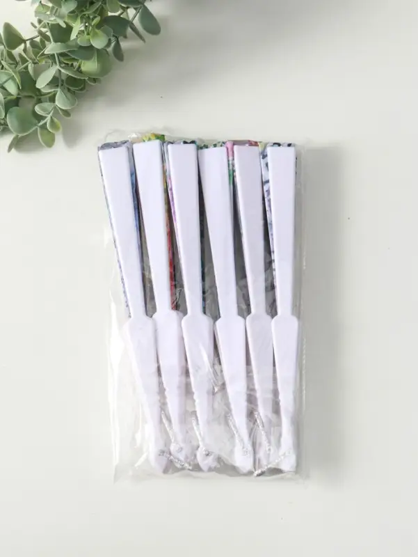 Веер пластик, текстиль Веер пластик, текстиль "Бабочки и цветы на леопарде" МИКС 23 см