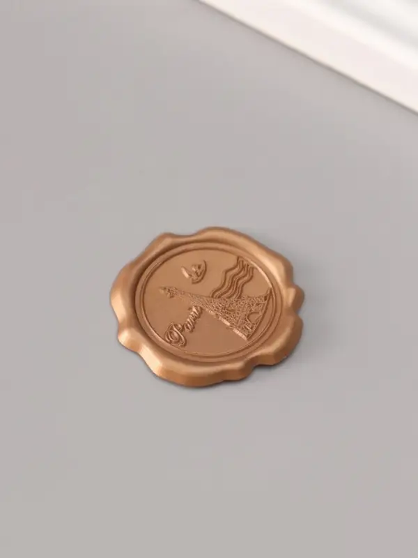 Сургучный оттиск «Париж», декоративный элемент для приглашений, конвертов и сертификатов, бронза, d=3.2 см Сургучный оттиск «Париж», декоративный элемент для приглашений, конвертов и сертификатов, бронза, d=3.2 см