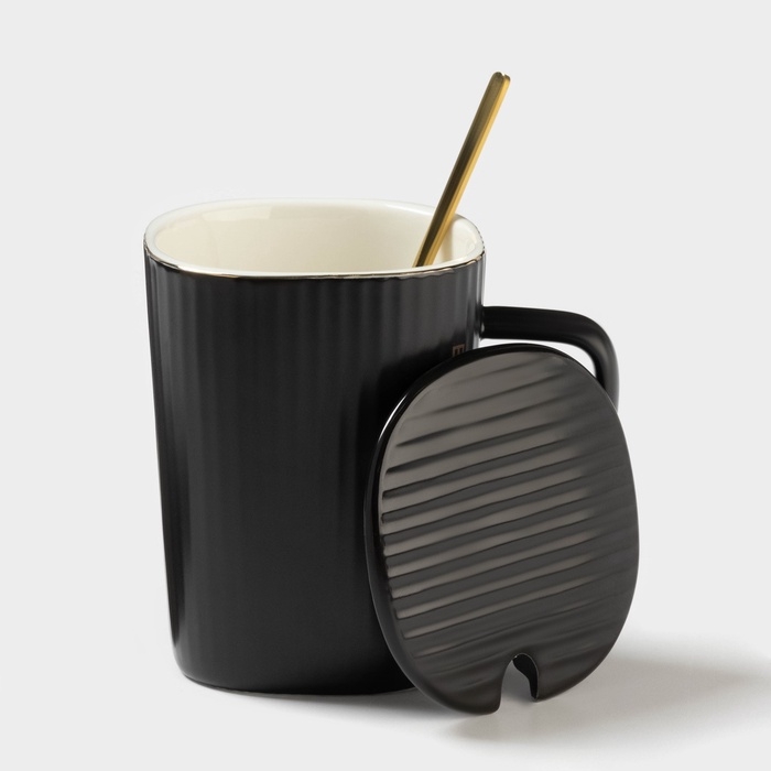 Кружка Elegant, 320 мл, 11,5×8×10,5 см, с крышкой и ложкой, керамика, чёрная Кружка Elegant, 320 мл, 11,5×8×10,5 см, с крышкой и ложкой, керамика, чёрная