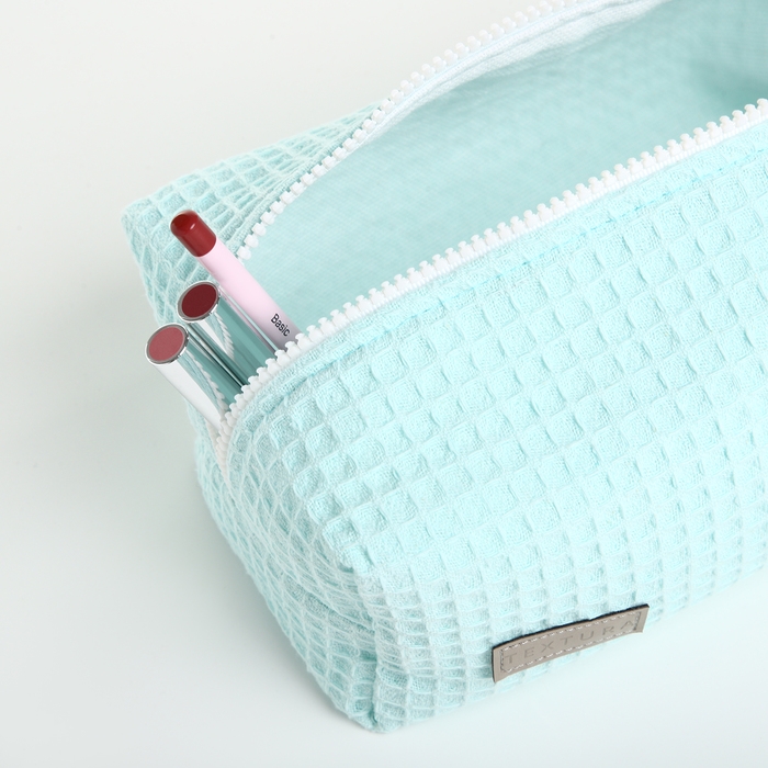 Косметичка на молнии TEXTURA, цвет бирюзовый Косметичка на молнии TEXTURA, цвет бирюзовый