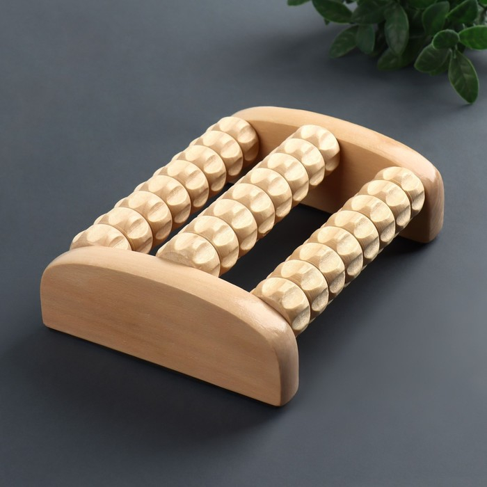 Массажёр для ног «Ножное счастье», 16 × 11,5 × 4,5 см, 3 ряда, деревянный Массажёр для ног «Ножное счастье», 16 × 11,5 × 4,5 см, 3 ряда, деревянный