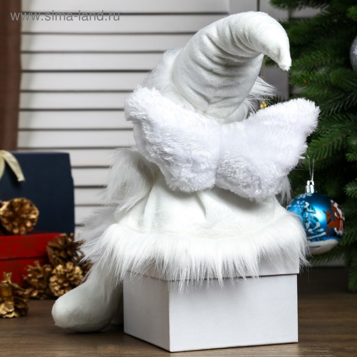 Кукла интерьерная Кукла интерьерная "Ангел-девочка в белой шубке, колпаке и шарфике" 47 см