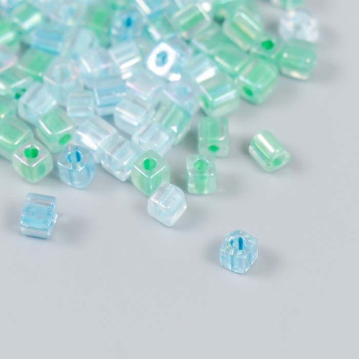 Бисер стекло 6/0  Бисер стекло 6/0 "Кубик. Полупрозрачный. Нежно-голубой" 10 гр
