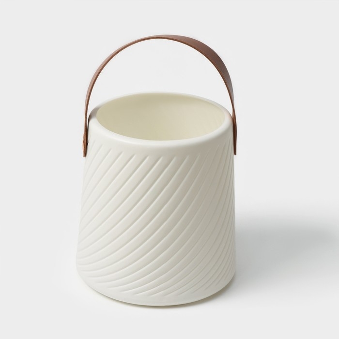 Ваза для цветов LaDо́m «Ведёрко», 1,8 л, 15×14,5×12,5 см, цвет белый Ваза для цветов LaDо́m «Ведёрко», 1,8 л, 15×14,5×12,5 см, цвет белый