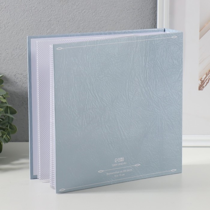 Фотоальбом на 200 фото 10х15 см Фотоальбом на 200 фото 10х15 см "Наш ангел" тиснение, бумажные листы 22х22х5 см