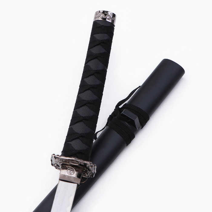Сувенирное оружие «Катана на подставке», чёрные ножны с резным драконом, рукоять микс 100см