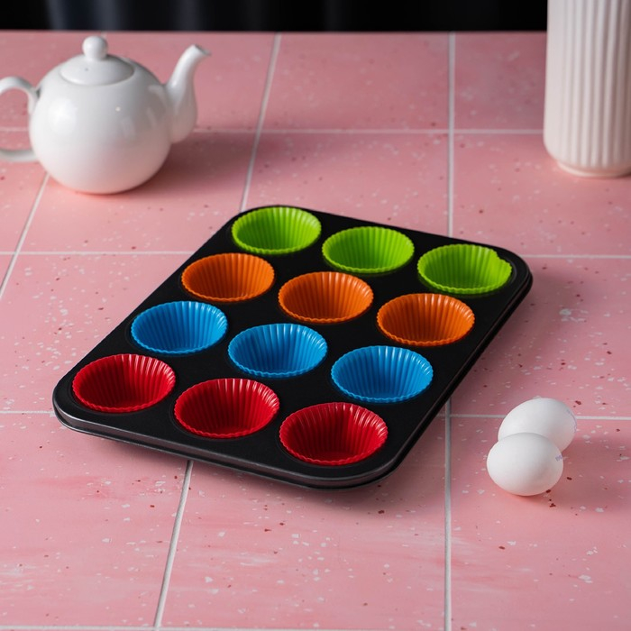 Форма для выпечки Доляна «Силикон плюс», 35×26,5×2,5 см, 12 ячеек, силиконовые вкладки, антипригарное покрытие, цвет формочек МИКС Форма для выпечки Доляна «Силикон плюс», 35×26,5×2,5 см, 12 ячеек, силиконовые вкладки, антипригарное покрытие, цвет формочек МИКС