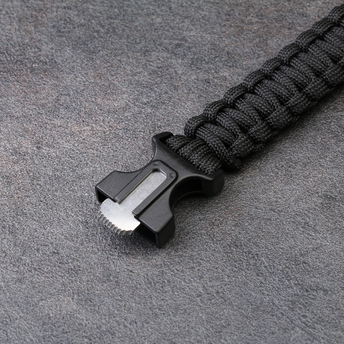 Браслет для выживания 4в1 (паракорд, компас, свисток, огниво), черный