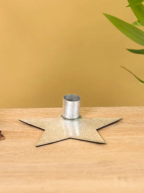 Подсвечник на 1 свечу  Подсвечник на 1 свечу "Звезда" серебряная 13х12х3 см