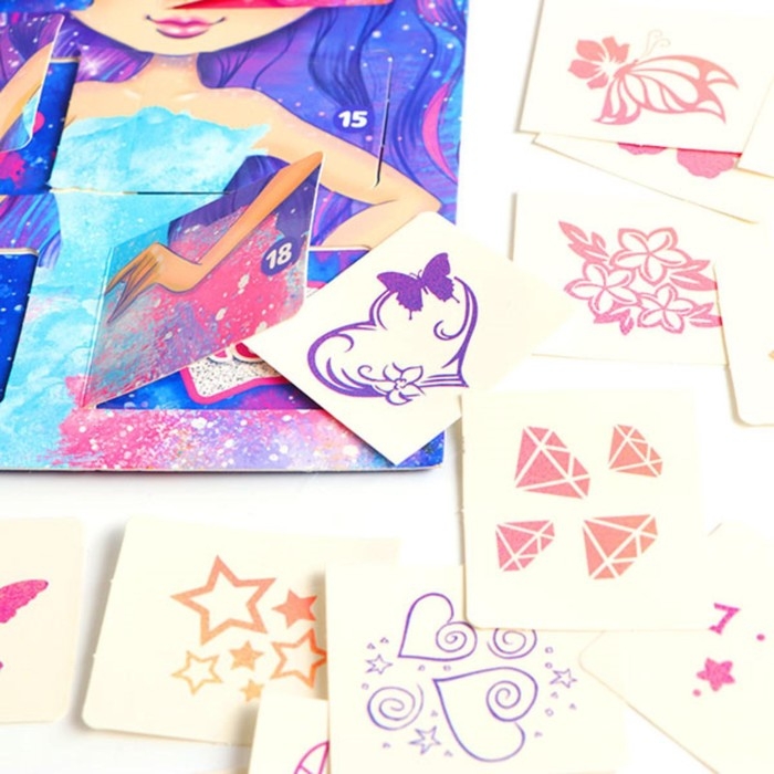 Адвент-календарь с детскими татуировками «Звёздная пыль» Адвент-календарь с детскими татуировками «Звёздная пыль»