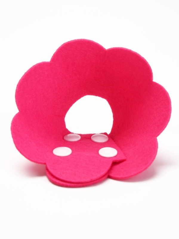 Ветеринарный воротник из фетра  Ветеринарный воротник из фетра "Ромашка", размер S, фуксия